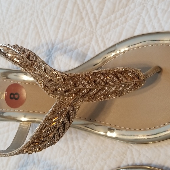Gold sandals - Picture 4 of 6